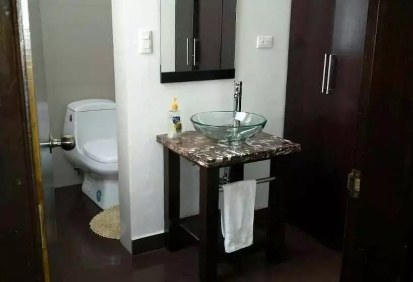 Premier Hotel Suites