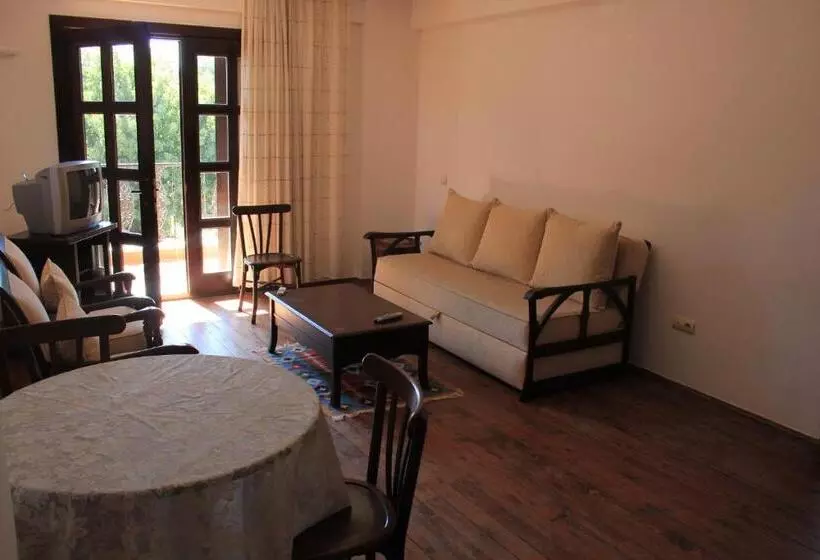 Yalcinkaya Tas Apart