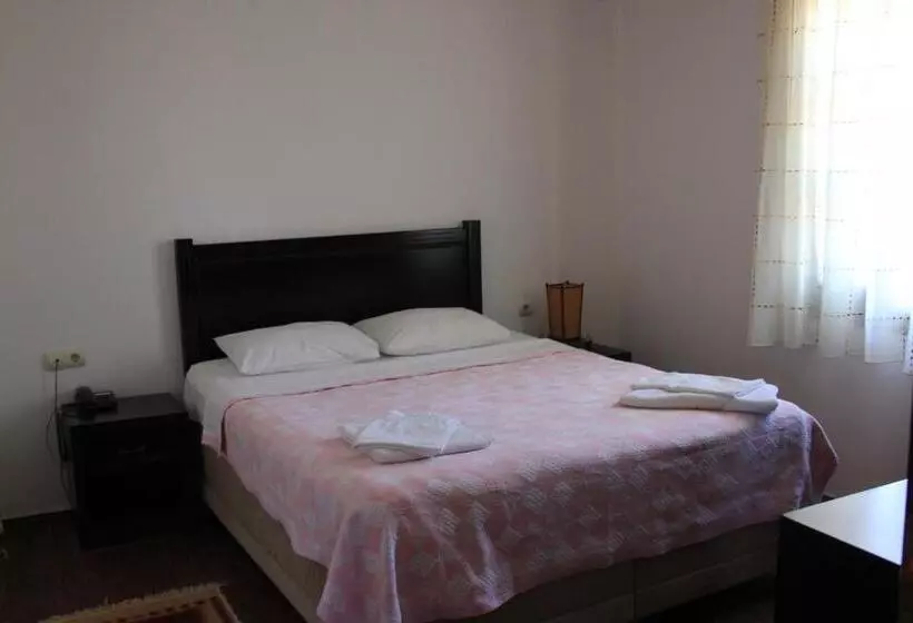 Yalcinkaya Tas Apart