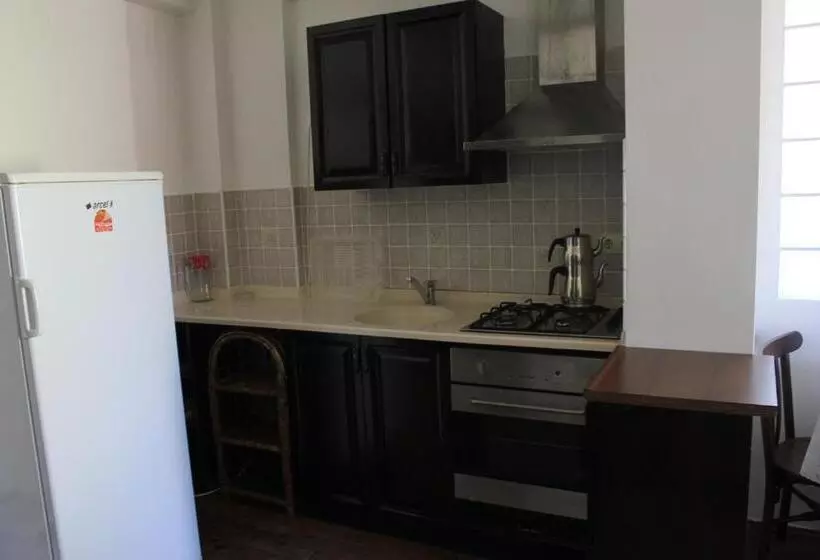 Yalcinkaya Tas Apart