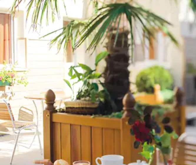 هتل Almoria Hôtel & Spa