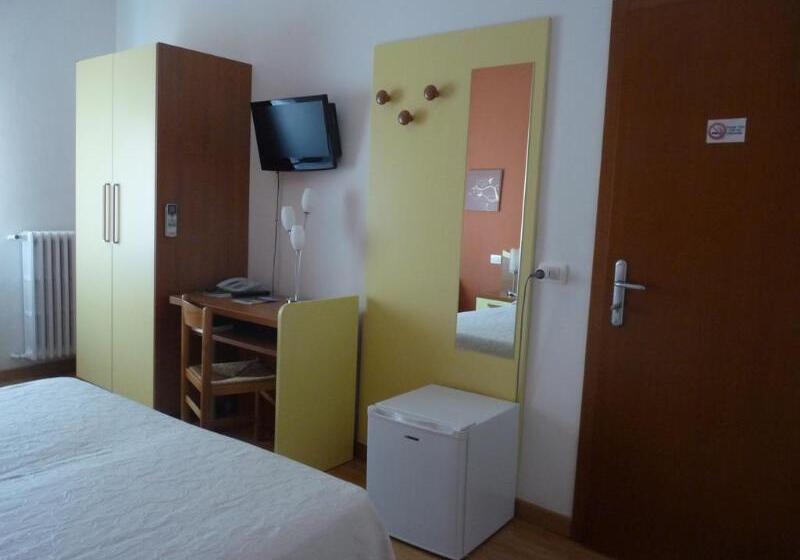 בית מלון כפרי Alpino