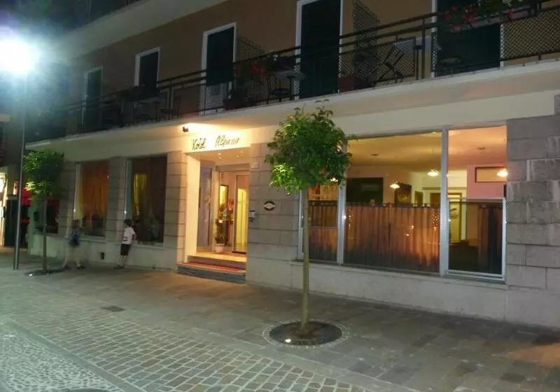 Hotel Alpino