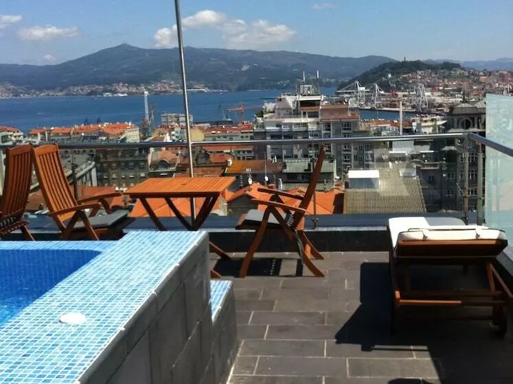 هتل Silken Axis Vigo