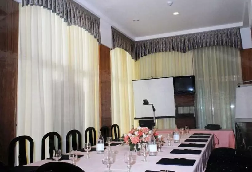 Отель Ciudad De Fuenlabrada