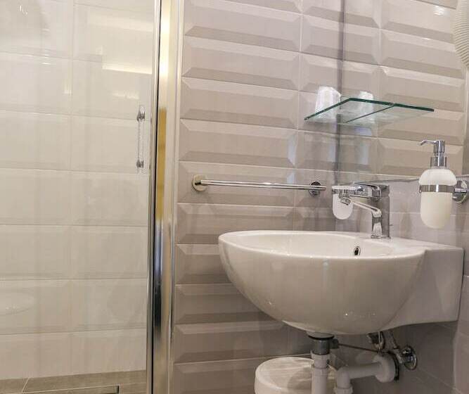 هتل Gallia Palace