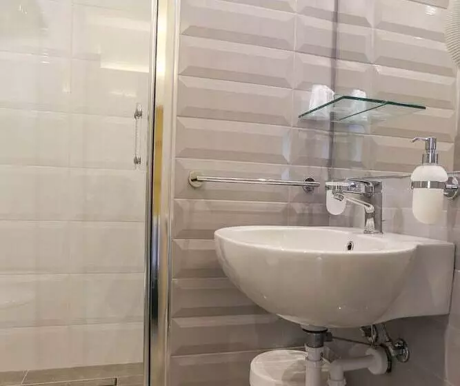 هتل Gallia Palace