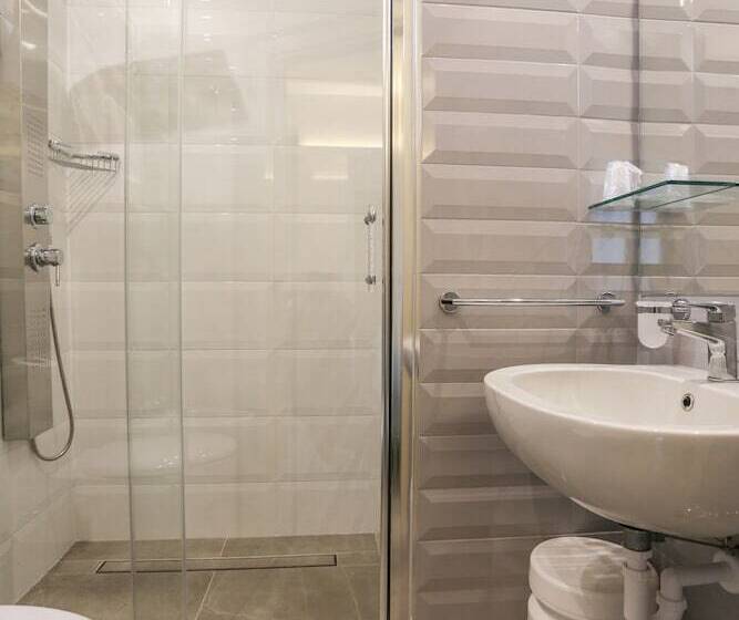 هتل Gallia Palace