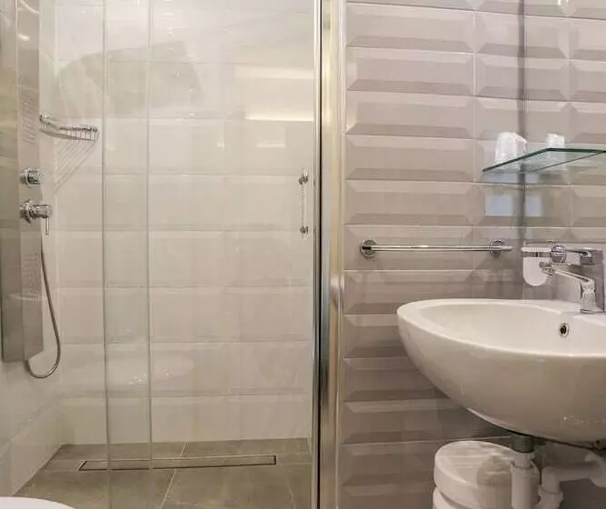 هتل Gallia Palace