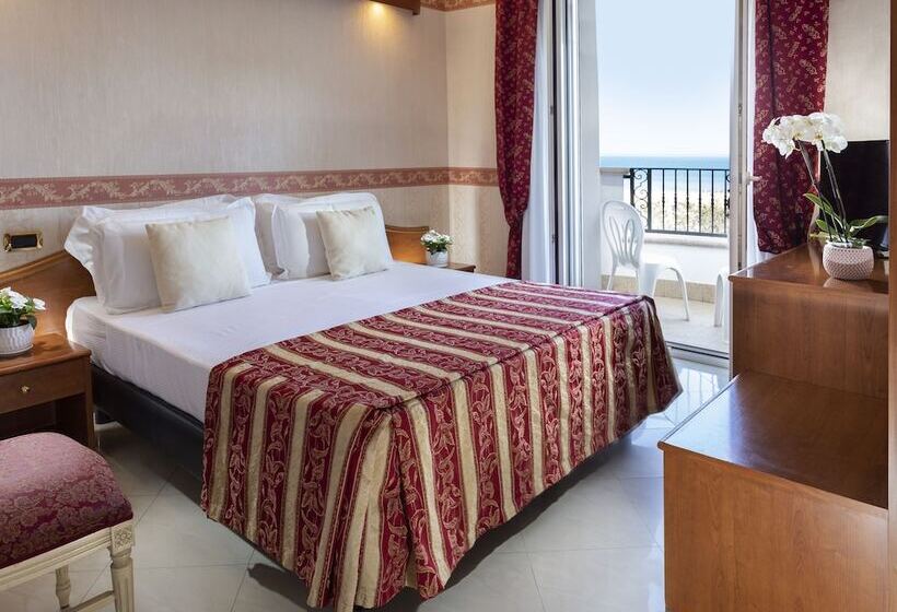 هتل Gallia Palace