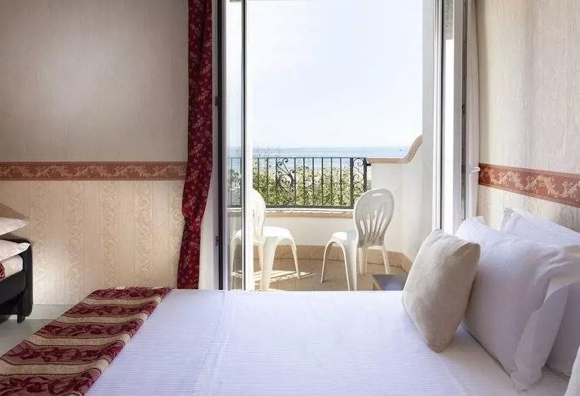 هتل Gallia Palace