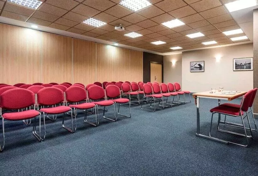 호텔 Ibis Bilbao Centro