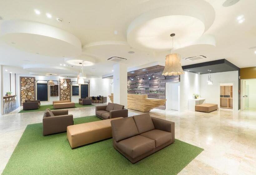 酒店 Meridiana Family & Nature