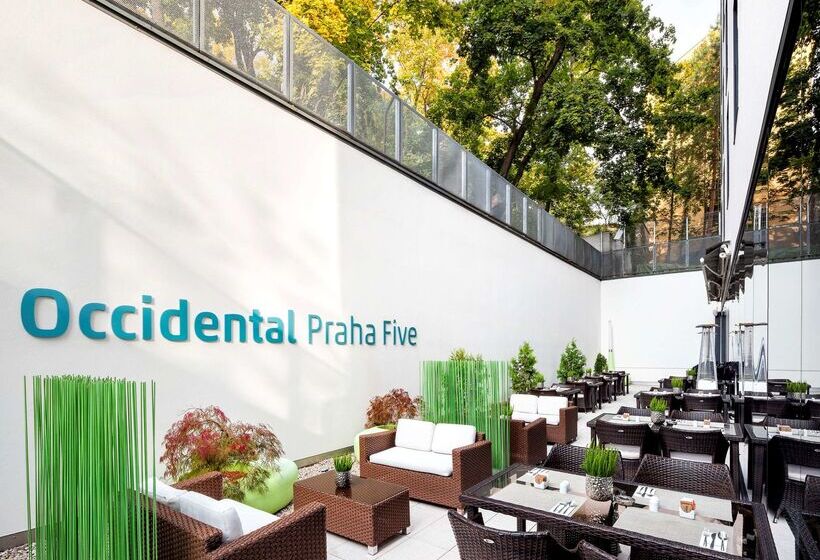 هتل Occidental Praha Five