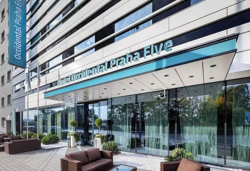 هتل Occidental Praha Five