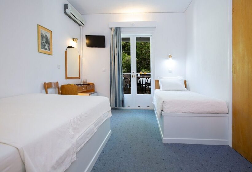 בית מלון כפרי Odyssey