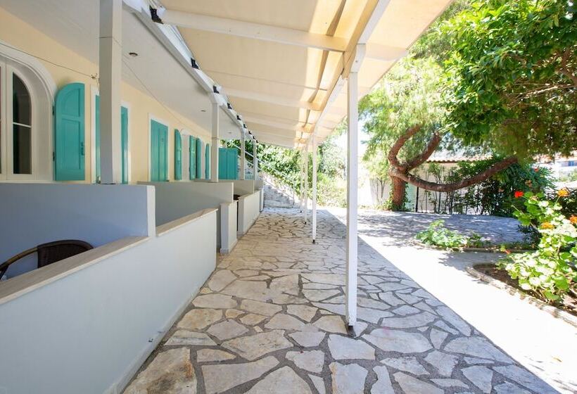 בית מלון כפרי Odyssey