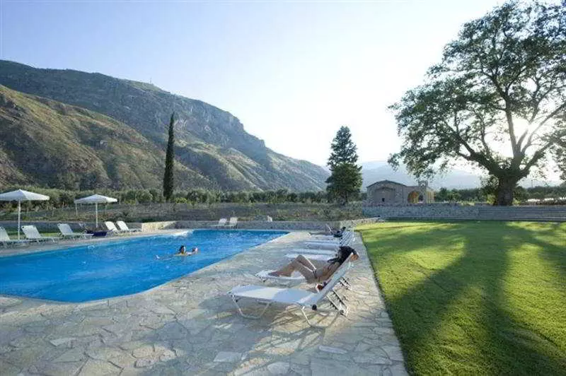 Отель Semantron Traditional Village