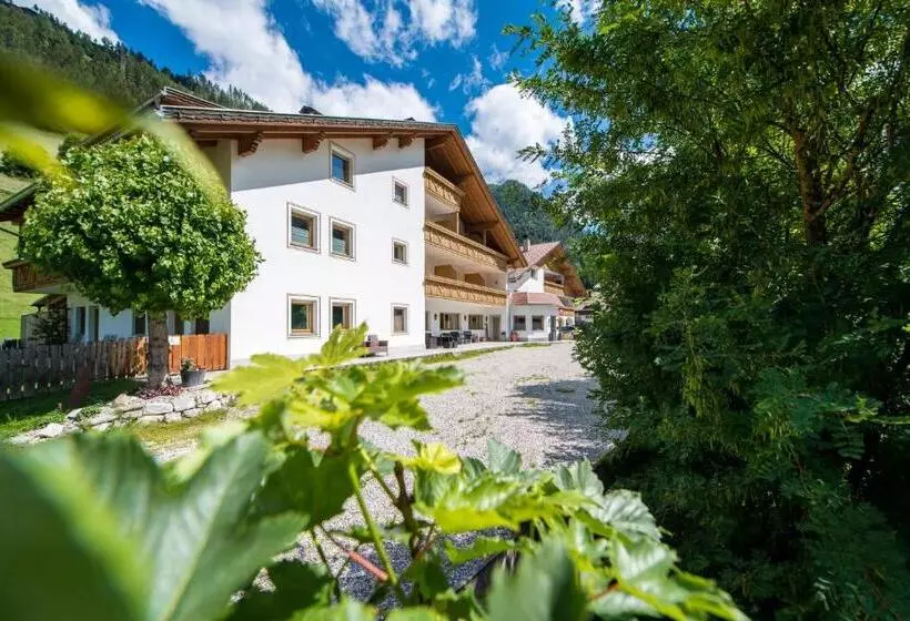 בית מלון כפרי Sonja