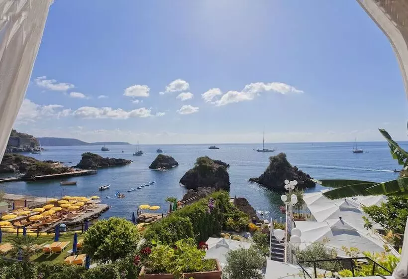 Strand Hotel Delfini