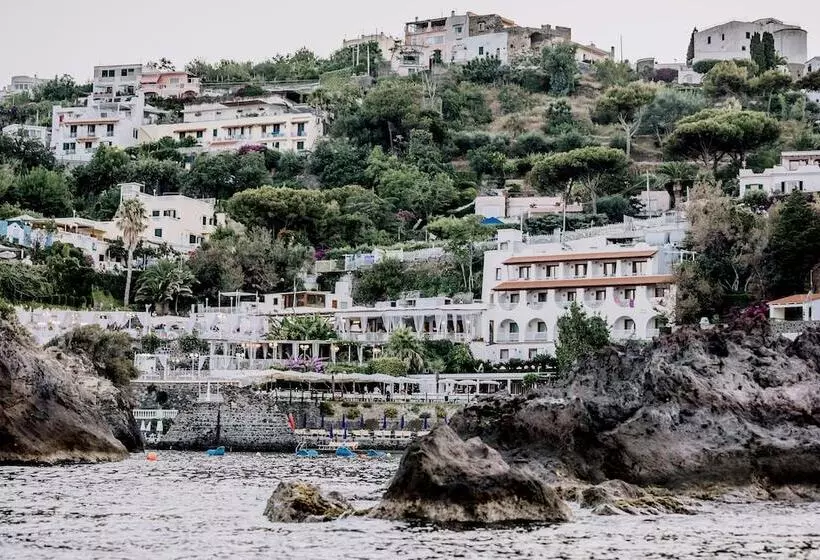 Strand Hotel Delfini