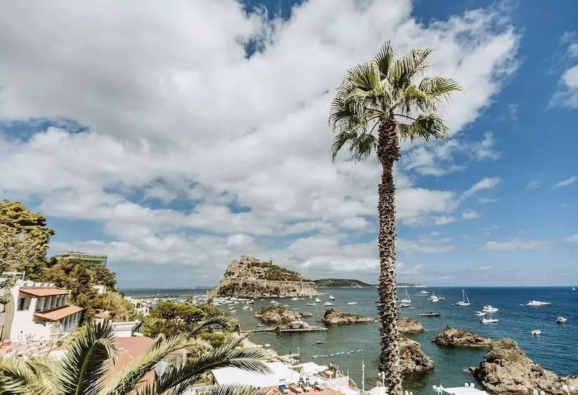 Strand Hotel Delfini