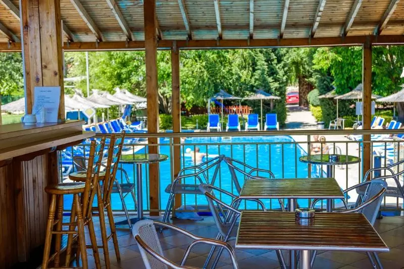 Отель Vemara Club