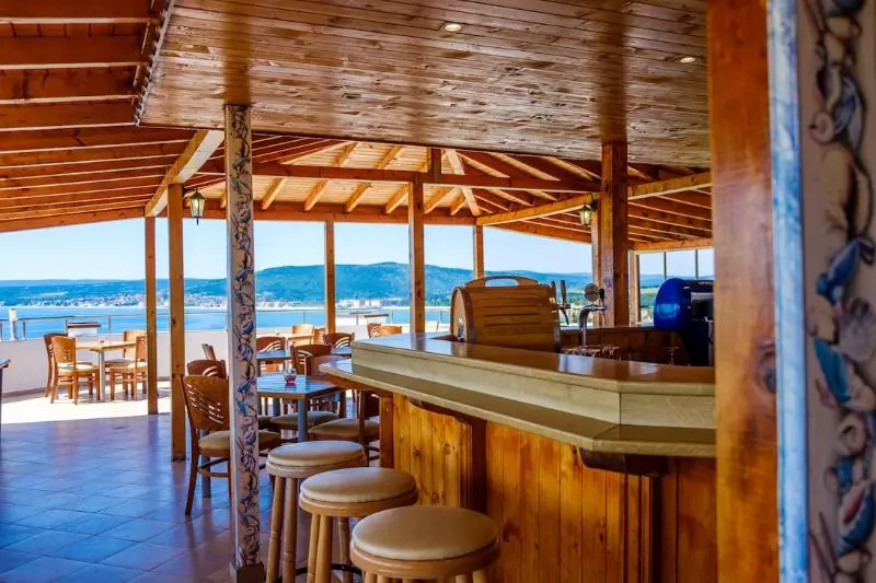 Отель Vemara Club