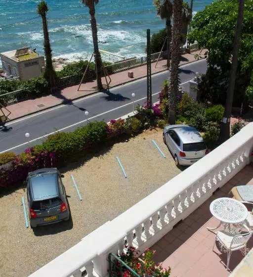 هتل Villa La Brise