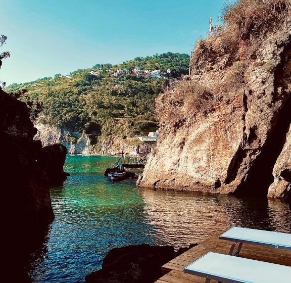 Strand Hotel Delfini