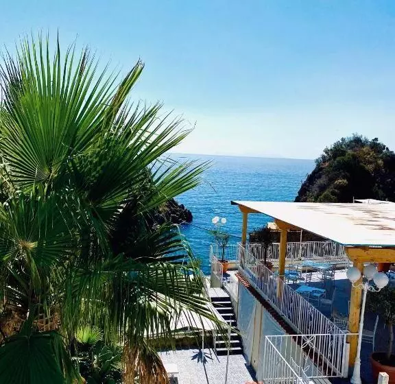 Strand Hotel Delfini