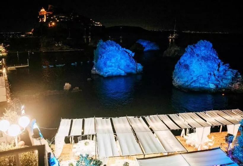 Strand Hotel Delfini