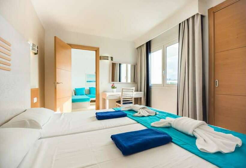 Aparthotel Ferrera Beach