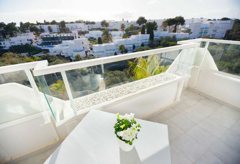 Aparthotel Ferrera Beach