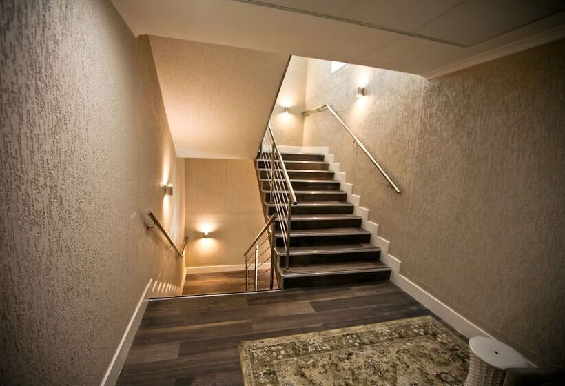 هتل Tenbergen Pension