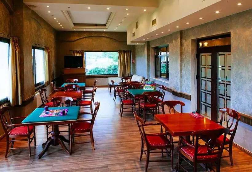 فندق Aiges Melathron