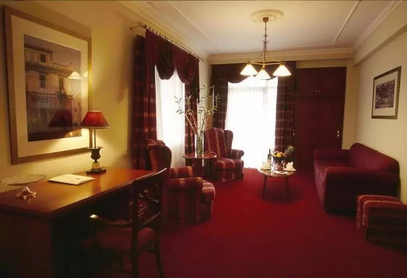 فندق Aiges Melathron