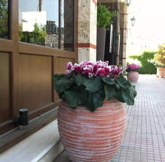 فندق Aiges Melathron