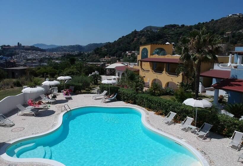 Отель Bougainville