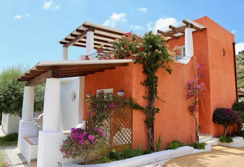 Отель Bougainville