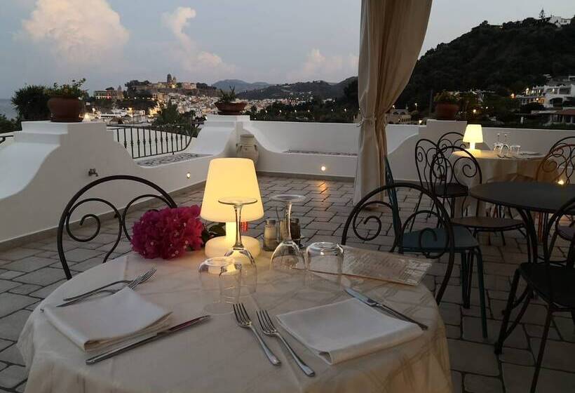 Отель Bougainville