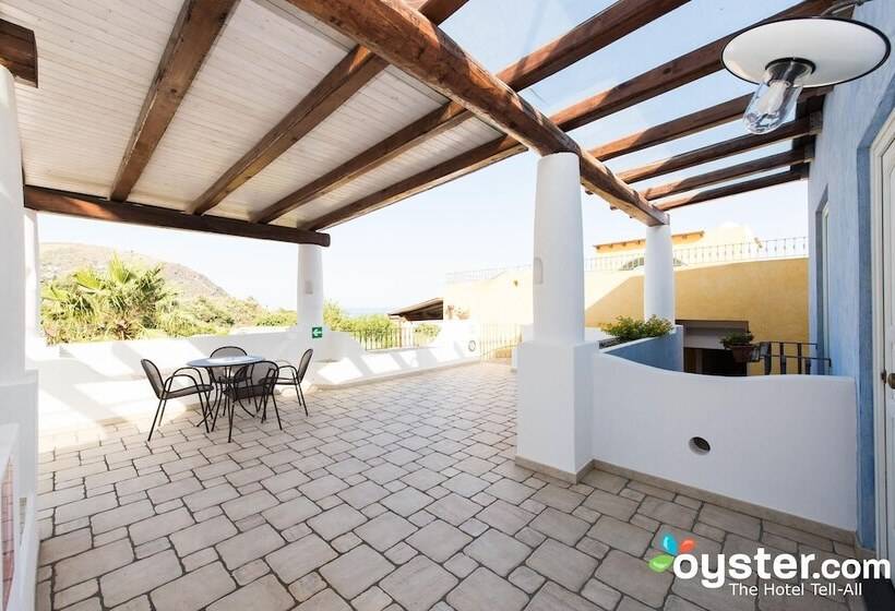 Отель Bougainville