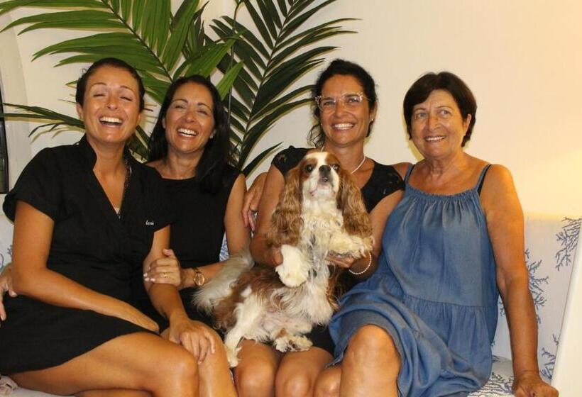 Szálloda Cala Di Seta