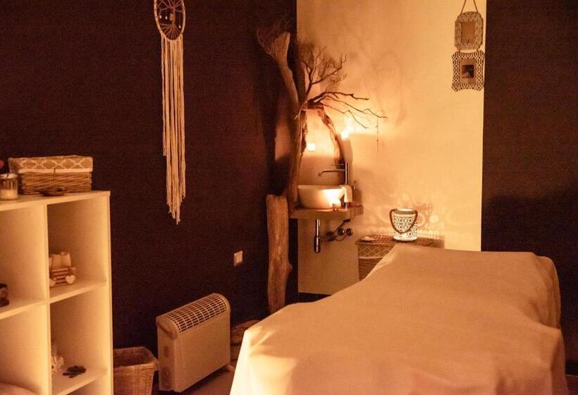 Szálloda Cala Di Seta