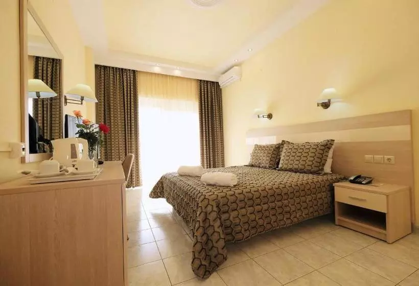 فندق Diamantidis