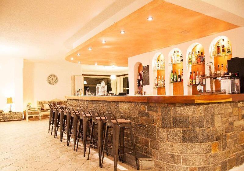 בית מלון כפרי Elpida Village