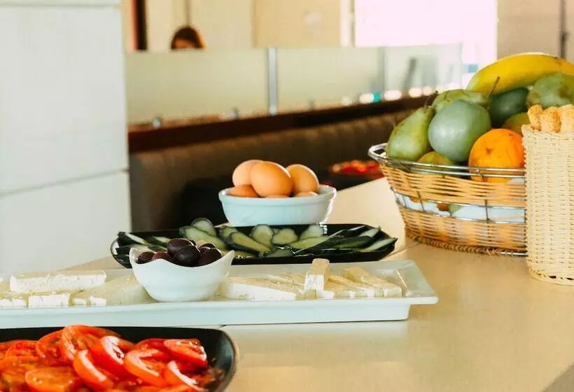 Heaven Hotel Thessaloniki Airport