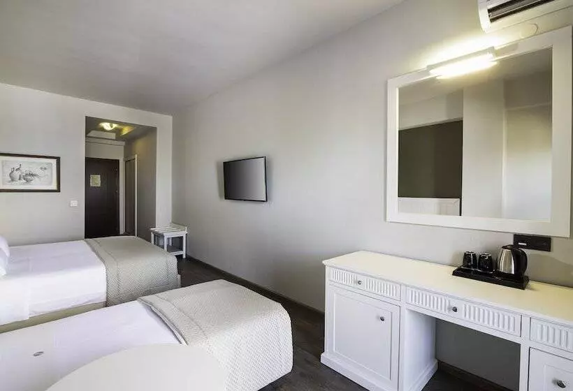 Heaven Hotel Thessaloniki Airport