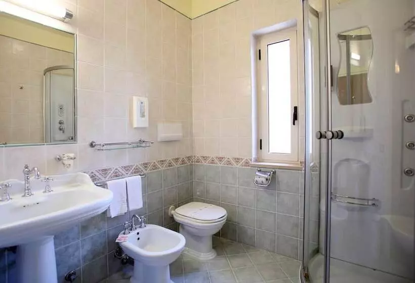 هتل Le Ginestre Family & Wellness