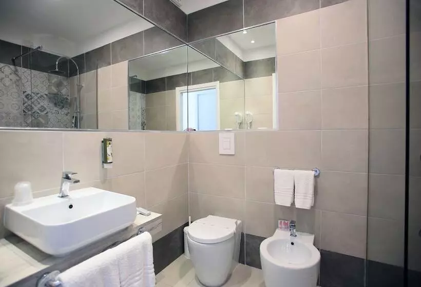 هتل Le Ginestre Family & Wellness